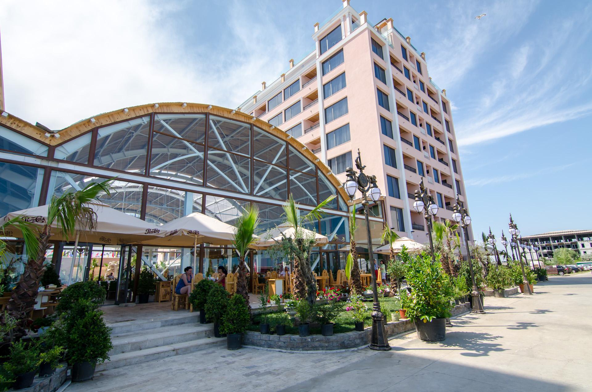 Phoenicia Royal Hotel Năvodari Екстериор снимка